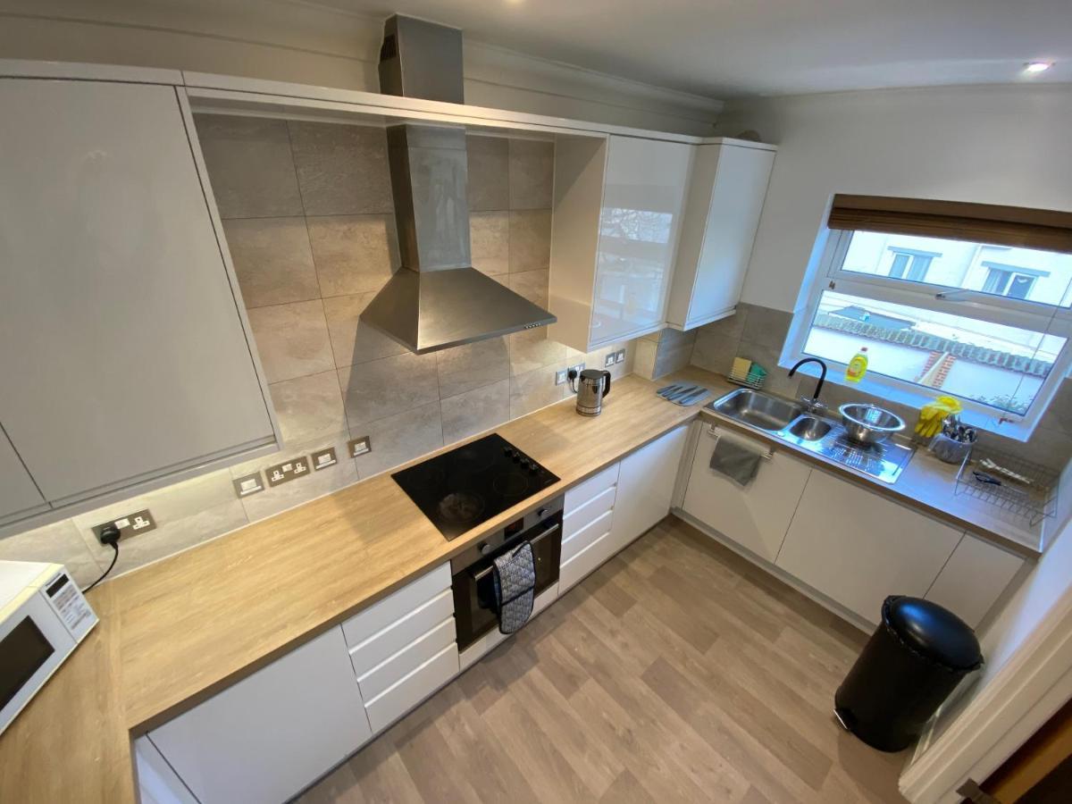 Bournemouth Beachfront Retreat 3 Bedroom 3 Bathroom Seaside B&B With Free Parking Zewnętrze zdjęcie