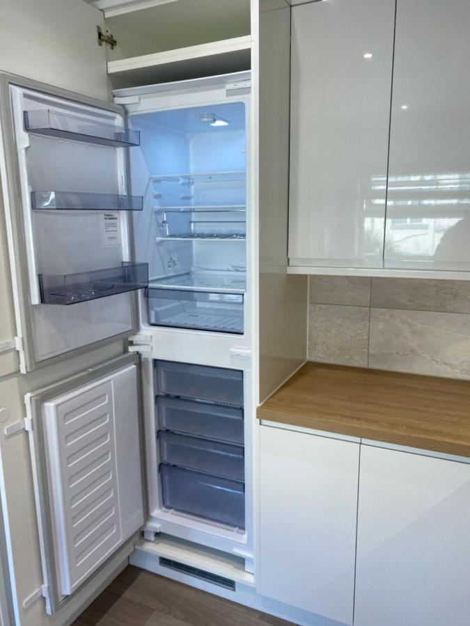Bournemouth Beachfront Retreat 3 Bedroom 3 Bathroom Seaside B&B With Free Parking Zewnętrze zdjęcie