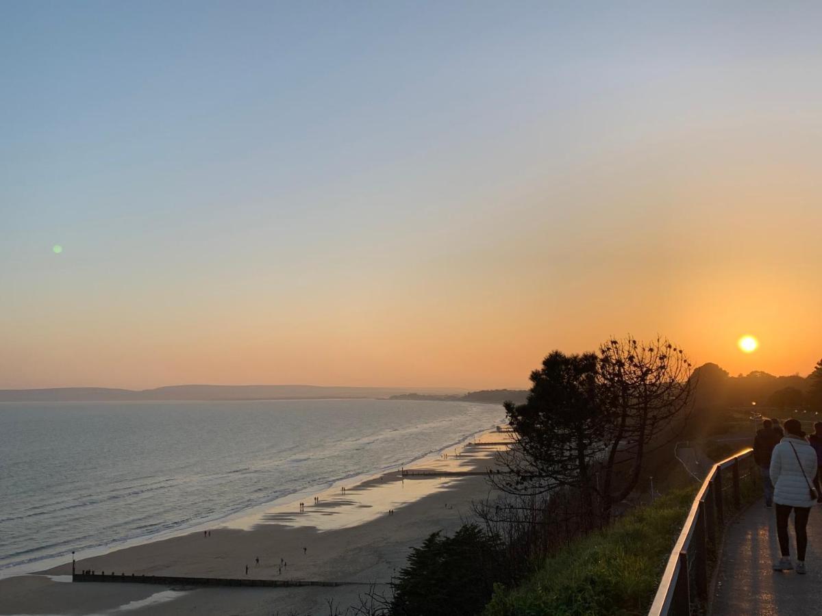 Bournemouth Beachfront Retreat 3 Bedroom 3 Bathroom Seaside B&B With Free Parking Zewnętrze zdjęcie