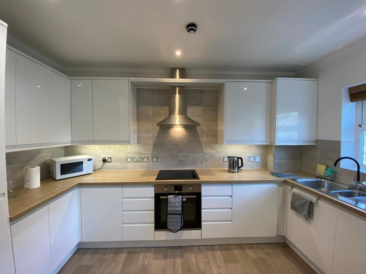 Bournemouth Beachfront Retreat 3 Bedroom 3 Bathroom Seaside B&B With Free Parking Zewnętrze zdjęcie