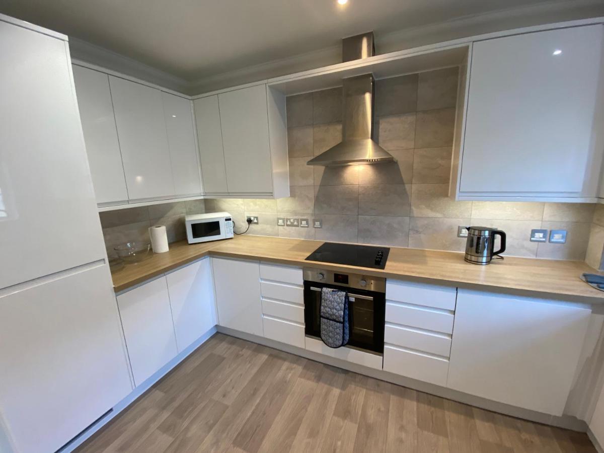 Bournemouth Beachfront Retreat 3 Bedroom 3 Bathroom Seaside B&B With Free Parking Zewnętrze zdjęcie