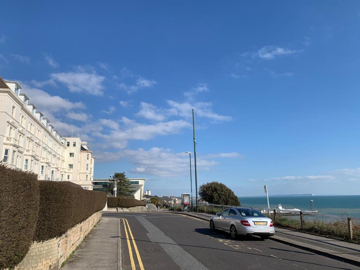 Bournemouth Beachfront Retreat 3 Bedroom 3 Bathroom Seaside B&B With Free Parking Zewnętrze zdjęcie