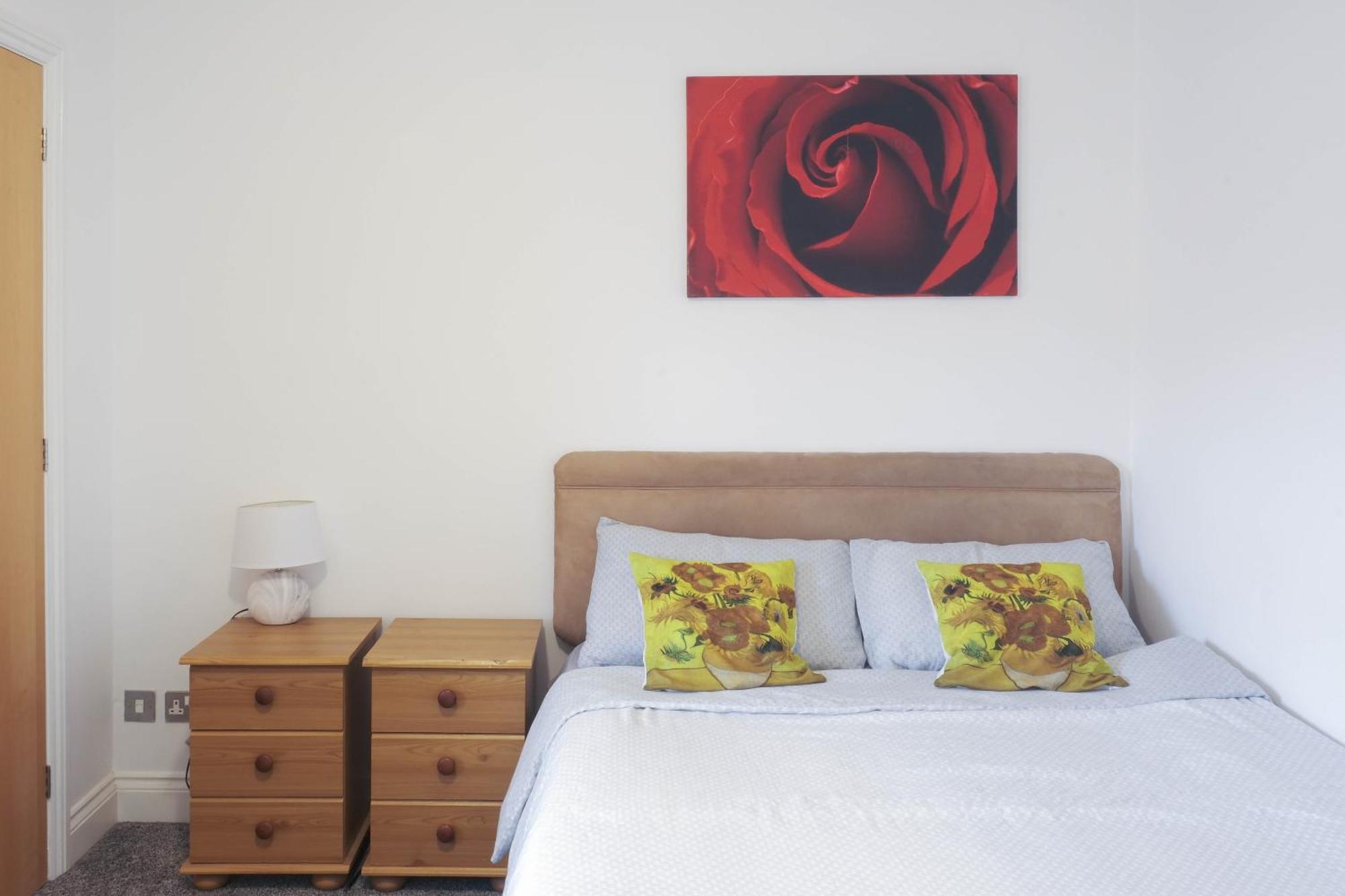 Bournemouth Beachfront Retreat 3 Bedroom 3 Bathroom Seaside B&B With Free Parking Zewnętrze zdjęcie